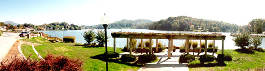 Panoramic View of Lake Junalaska